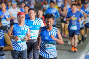 BIB: 10295, 450, 11976, 10477
                            <button type="button" onclick="openModal(23083526)" class="btn btn-primary btn-sm float-right btn-popup" data-toggle="modal" data-target=".modal-high-quality">
                        <i class="fas fa-shopping-cart"></i> Add to Cart
                    </button>
                                            <button type="button" onclick="isThisMe(23083526, true)" class="btn btn-success btn-sm float-right btn-popup btn-isme hidden" data-toggle="tooltip" data-placement="bottom" title="นี่คือรูปของคุณใช่ไหม คลิกที่นี่เพื่อเอาเข้าอัลบั้ม">
                        <i class="fas fa-plus"></i> Add to album
                    </button>
                    <button type="button" onclick="isThisMe(23083526, false)" class="btn btn-warning btn-sm float-right btn-popup btn-isnotme hidden">
                        <i class="fas fa-ban"></i> Remove from album
                    </button>